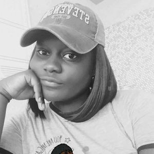 Meet your Posher, Alyssa